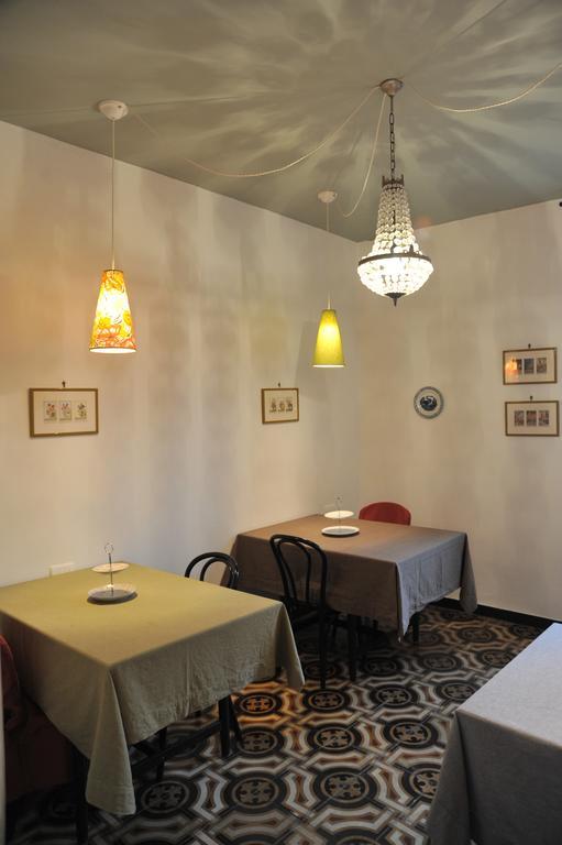 Erasmo Rooms & Breakfast ฟีนาเลลีกูเร ภายนอก รูปภาพ
