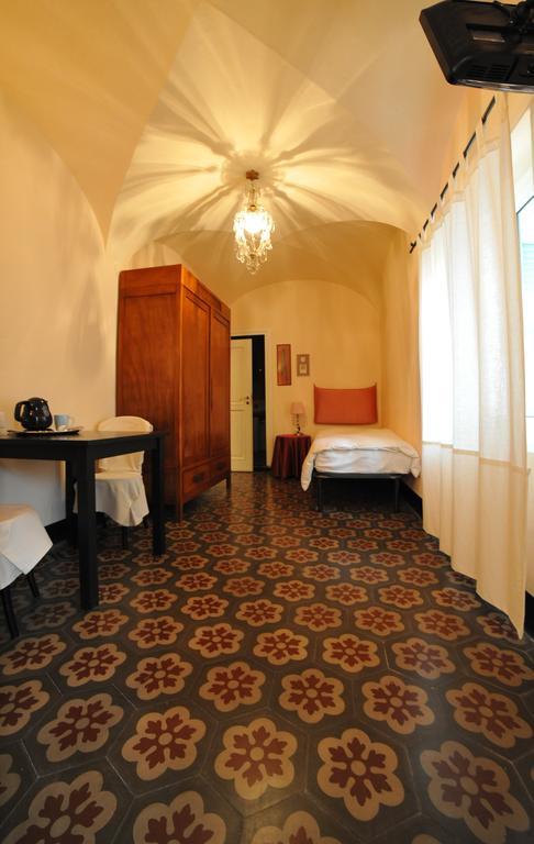 Erasmo Rooms & Breakfast ฟีนาเลลีกูเร ภายนอก รูปภาพ